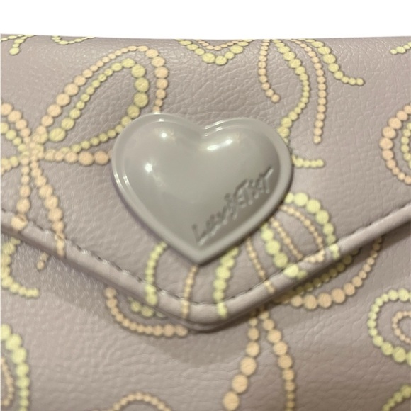 Betsy Johnson lavender Bow Wallet with Heart Detail - Picture 6 of 6